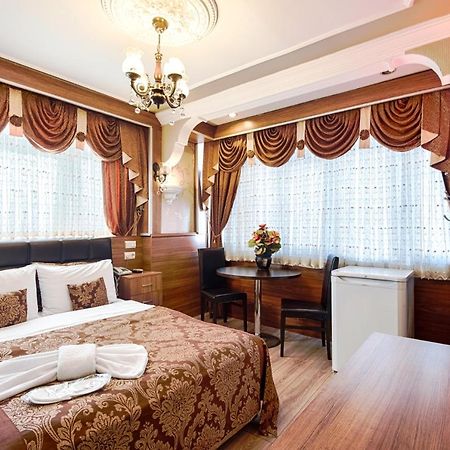 Grand Gross Hotel อิสตันบูล ภายนอก รูปภาพ